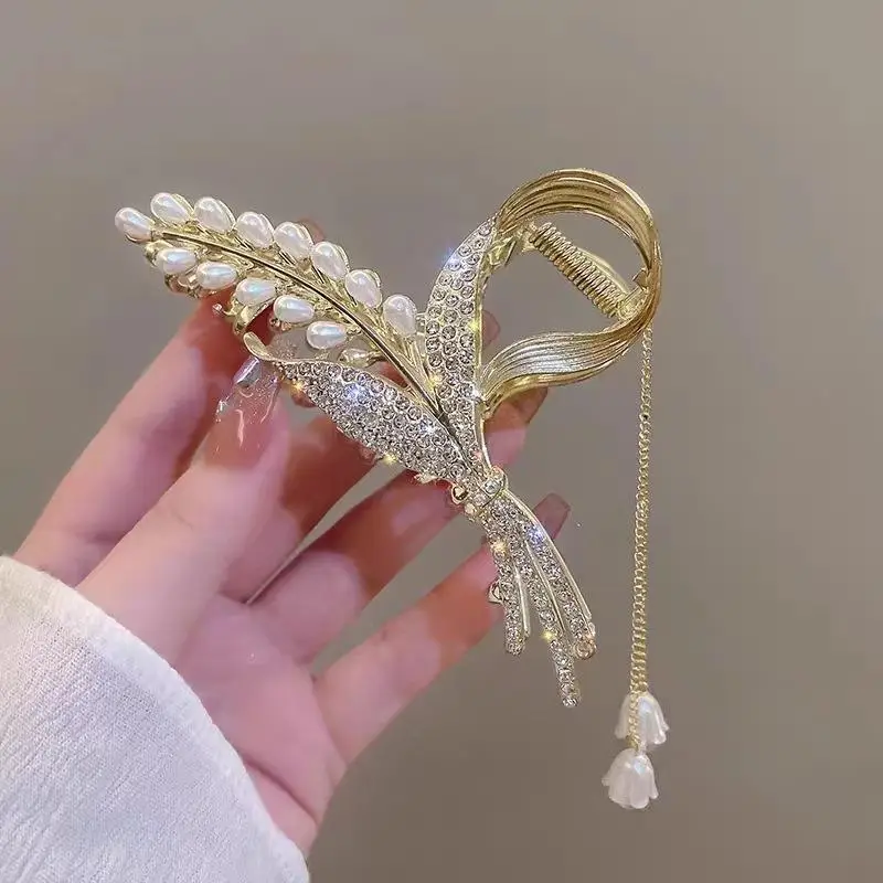 Elegant Pearl Tassel Hairpin for Women - Image 12