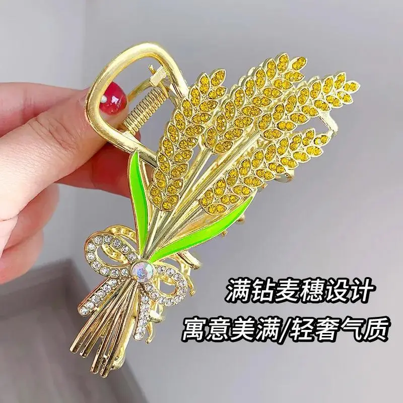 Elegant Pearl Tassel Hairpin for Women - Image 10