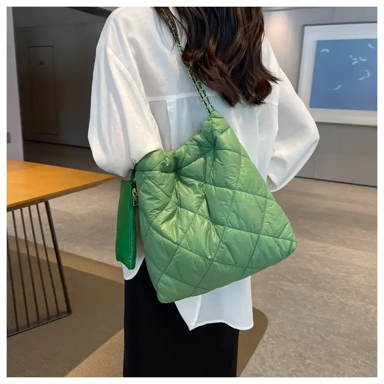 White Quilted Shoulder Bag Women 2023 Summer — feature 12