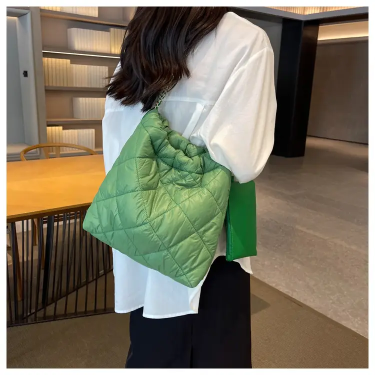 White Quilted Shoulder Bag Women 2023 Summer — feature 13