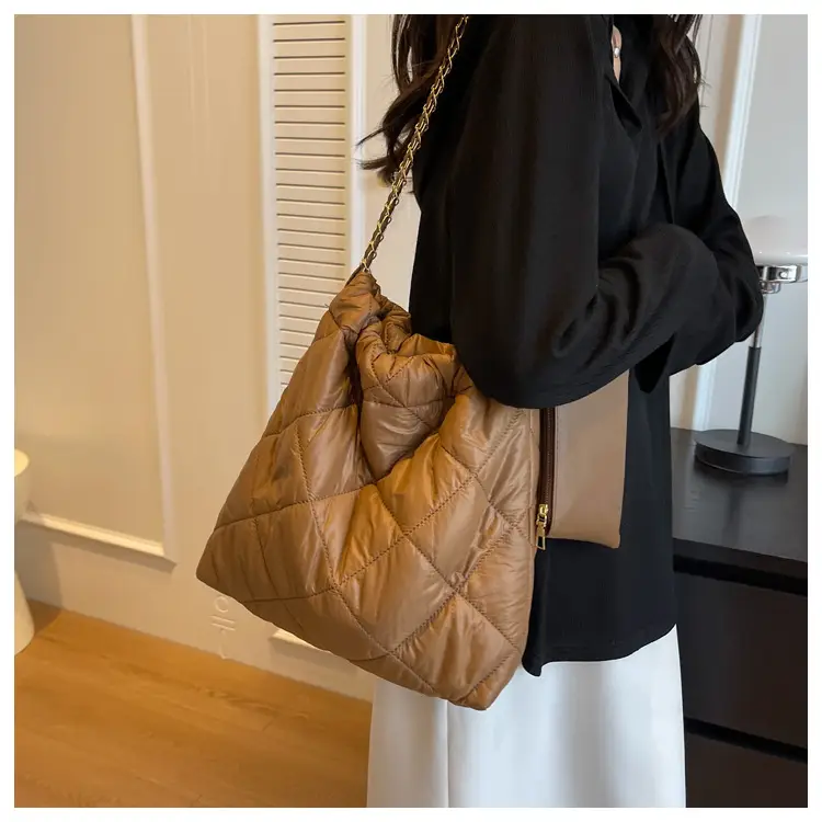 White Quilted Shoulder Bag Women 2023 Summer — feature 20