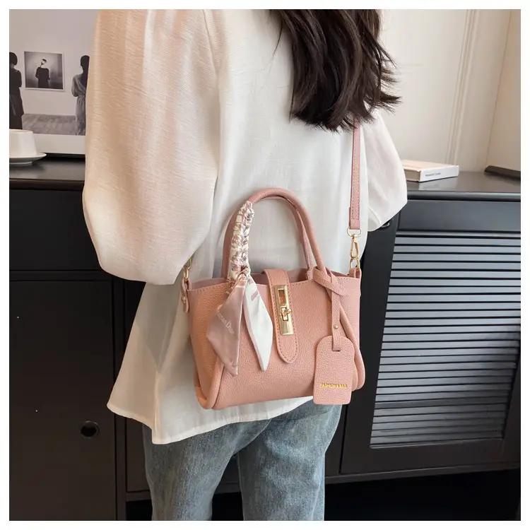 Retro Wing Handbag Beige Silk Scarf Decorative Shoulder Crossbody — feature 13