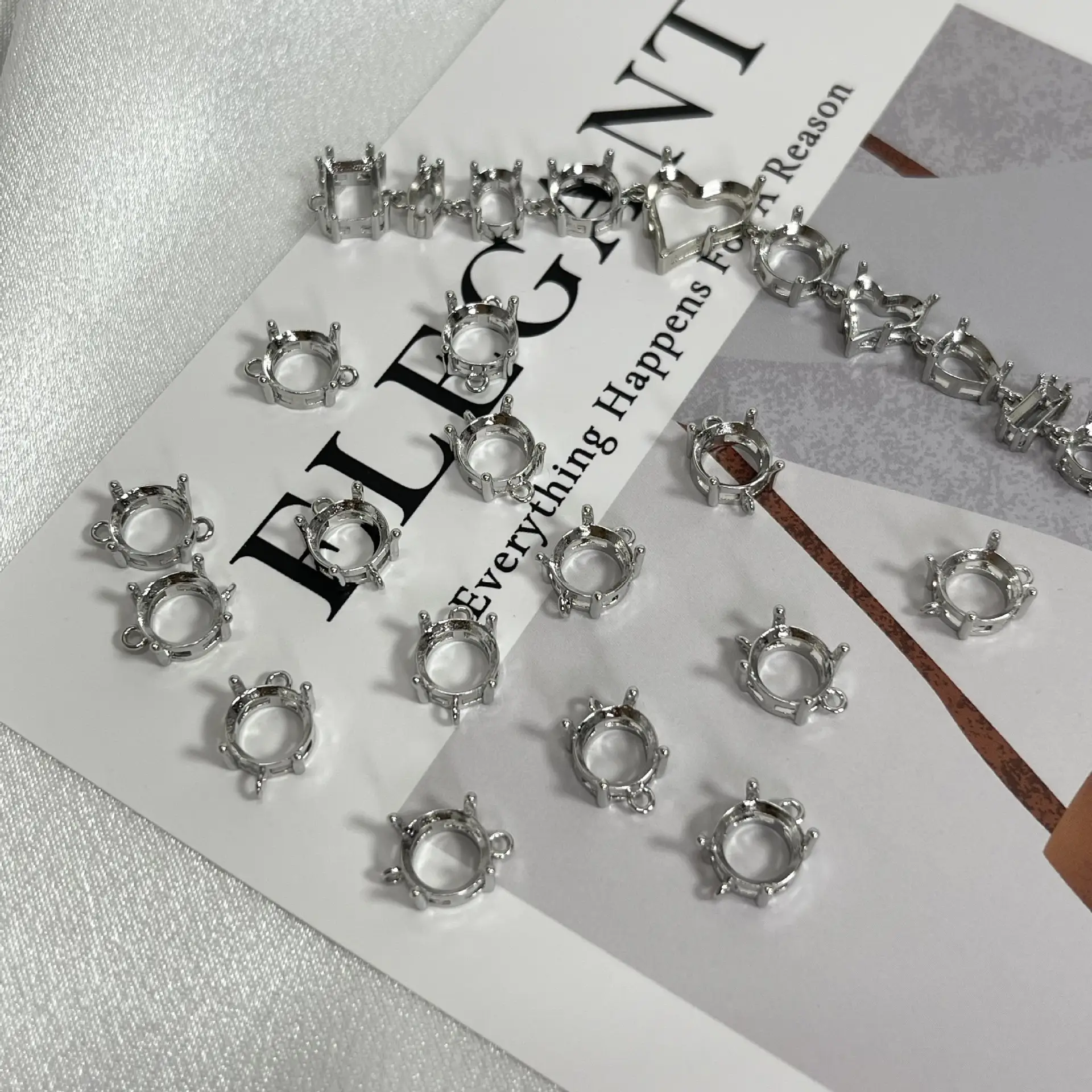 Huazi Bracelet for Women with Diamond Support Replacement - Image 3