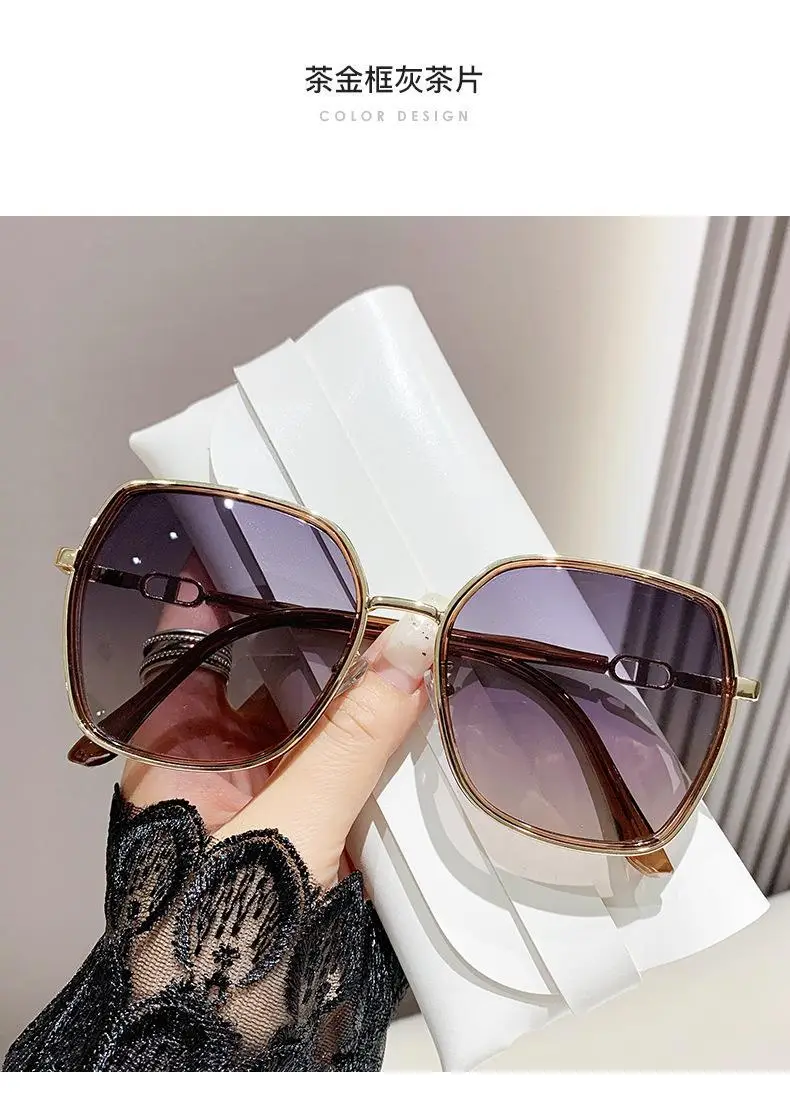 Women Anti-Ultraviolet Large Frame Polarized Sunglasses — feature 12