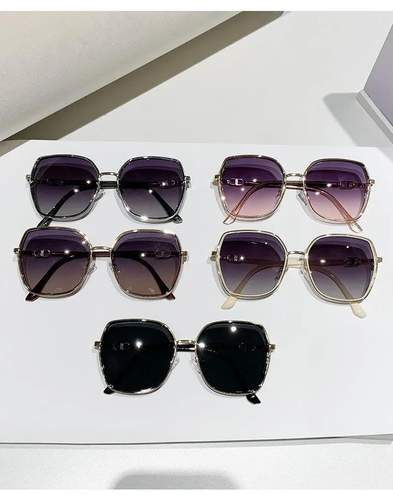 Women Anti-Ultraviolet Large Frame Polarized Sunglasses — feature 7