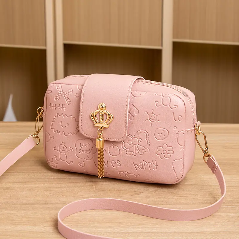 Printed Women's Shoulder Bag with Gold Clasp - Image 3