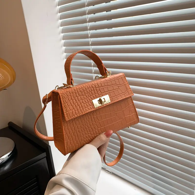 Retro Style Single Shoulder Small Bag 2025 New Trendy This Year's Trendy Fashionable Simple Small Square Bag for Women - Image 2