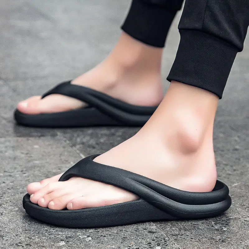 Cross-Border Men's and women's flip-flops couples outdoor beach shoes summer new breathable personalized hole shoes comfortable casual shoes - Image 7
