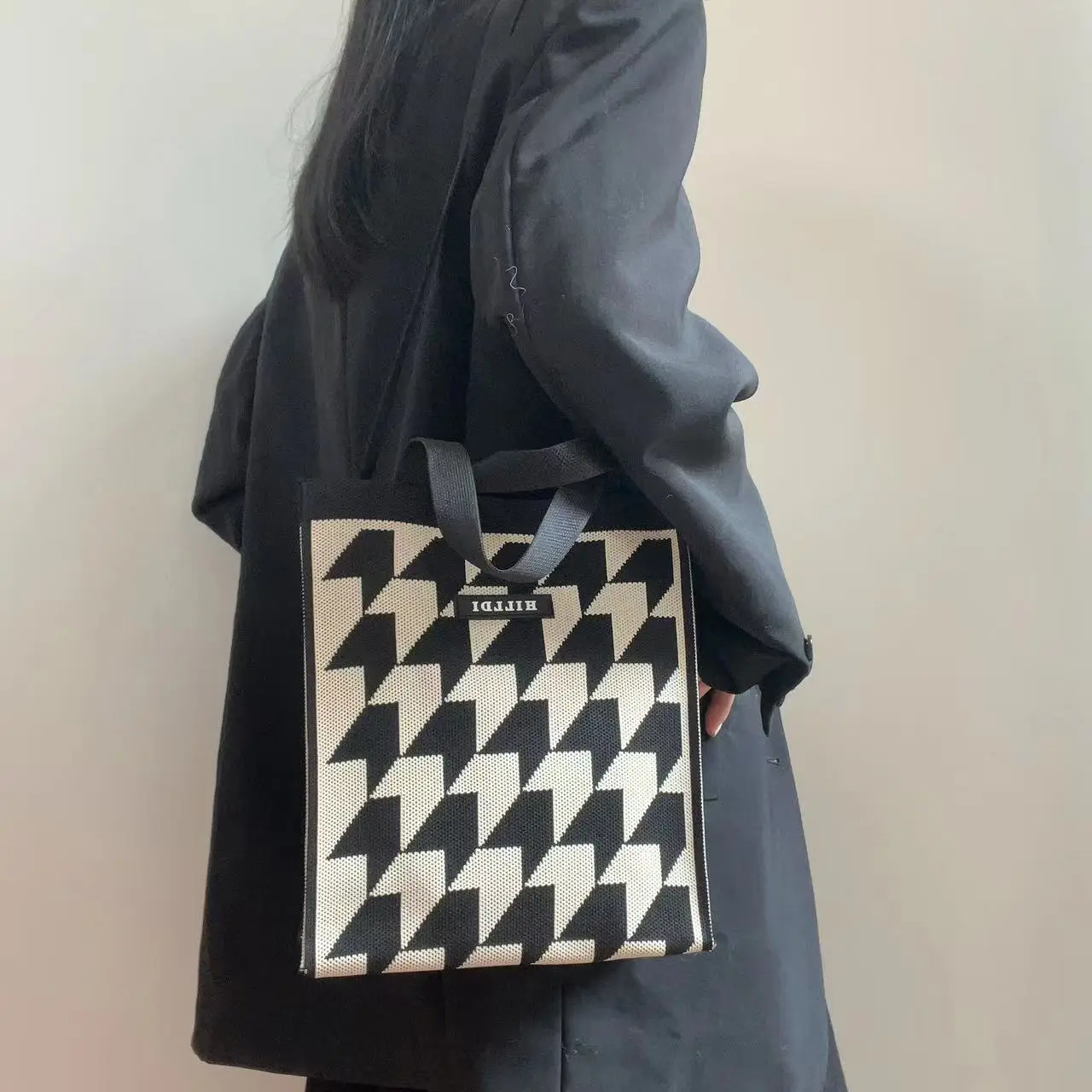 Korean Style Houndstooth Shoulder Bag Tote — feature 23
