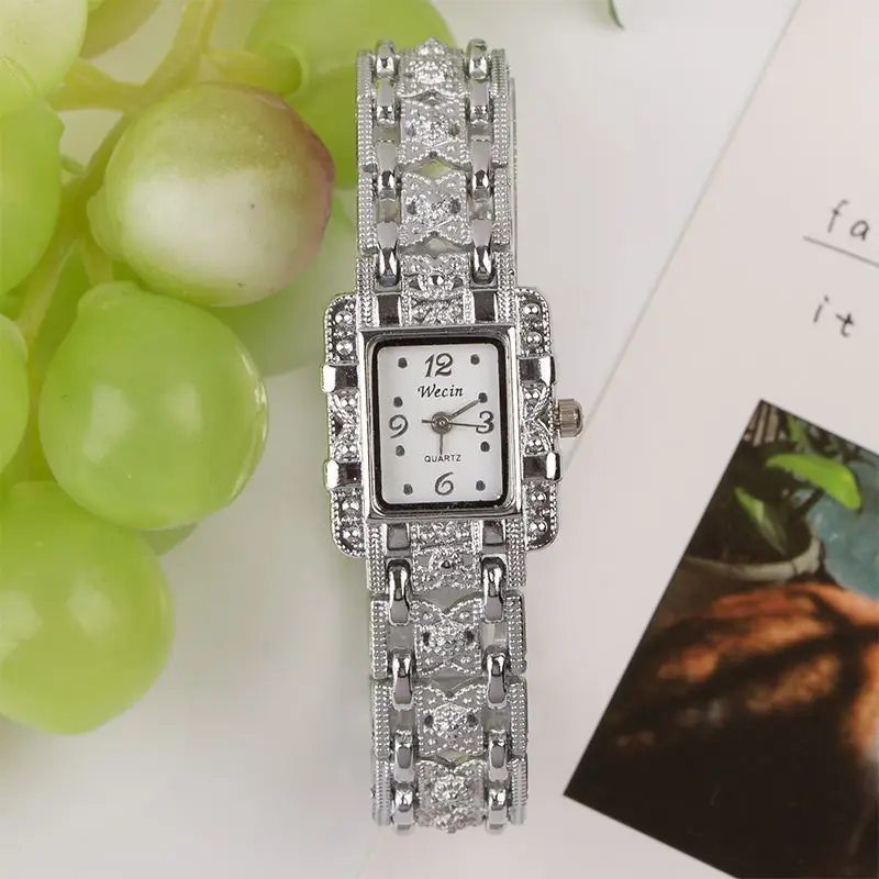 High-End Women's Rhinestone Bracelet Watches Set — feature 4