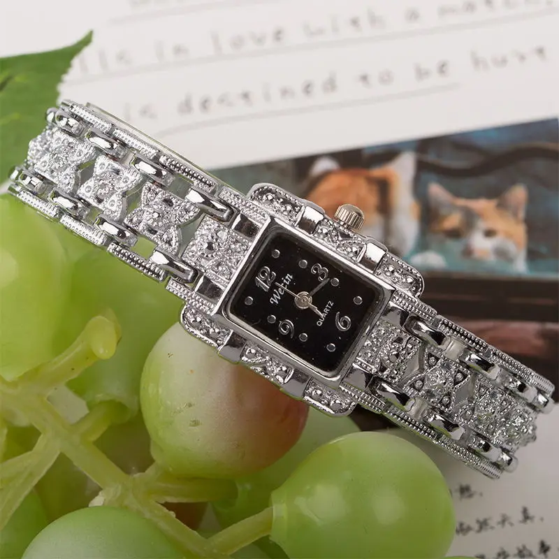 High-End Women's Rhinestone Bracelet Watches Set — feature 6