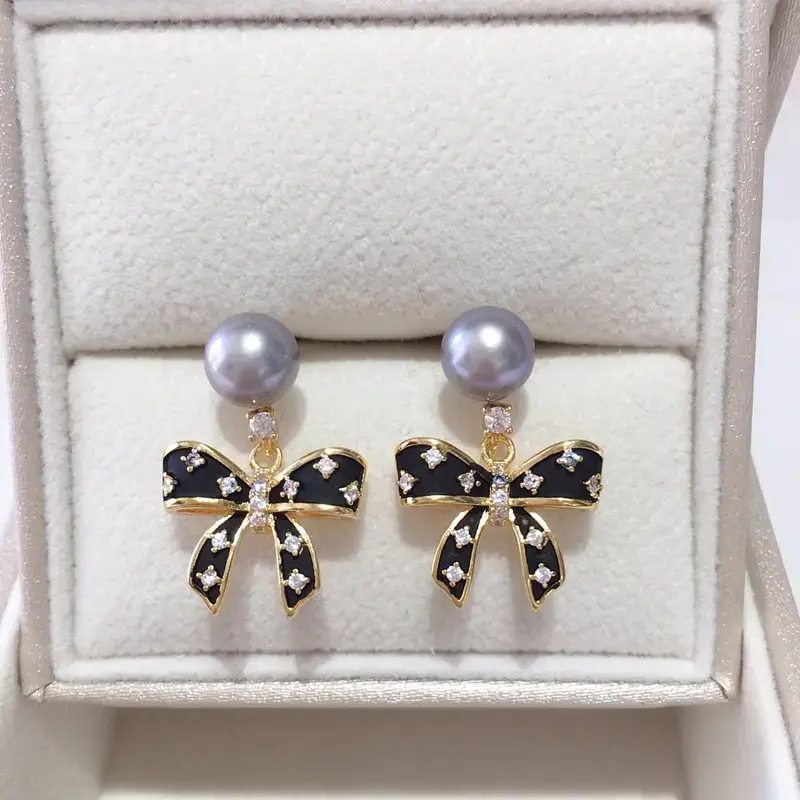 18K Gold Bow Pearl Earrings for Women - Image 5