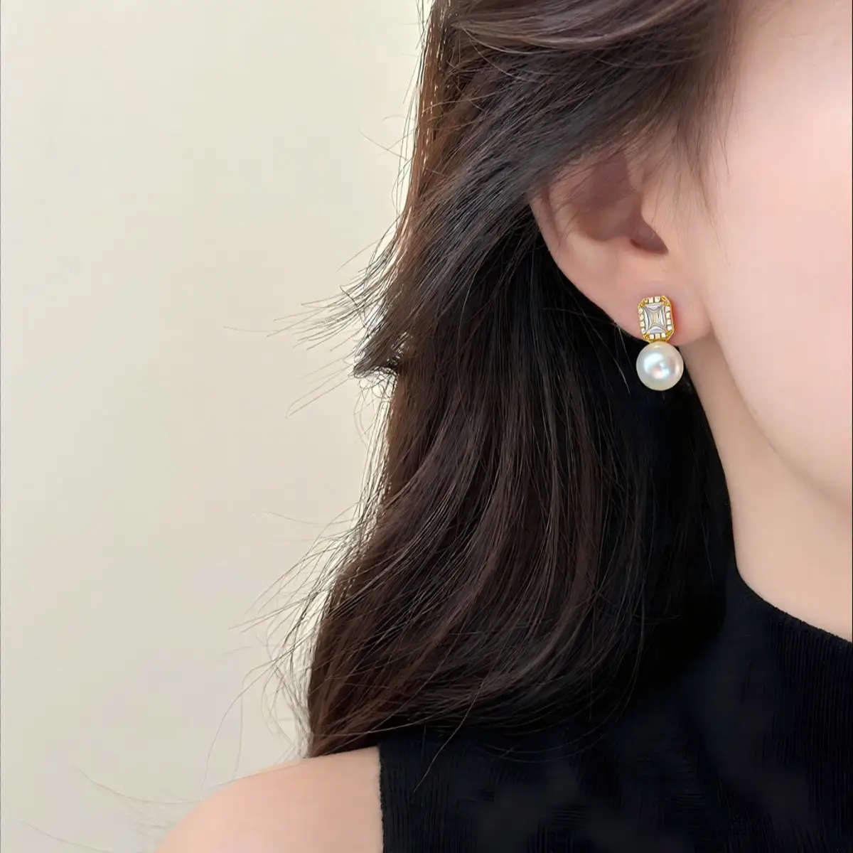Natural Pearl Earrings for Women 18K Gold Light - Image 6