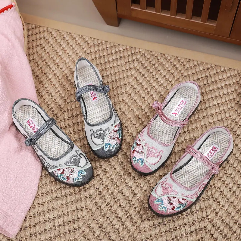 Women's Embroidered Net Mother Shoes Grey White Non-Slip Soft Sole - Image 6