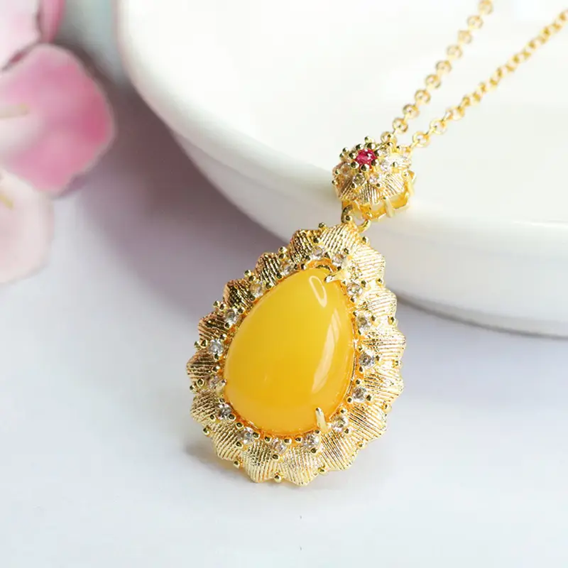 Guan Yu Natural Amber Pendant Full Honey Chicken Oil Yellow Water Drop Necklace - Image 4