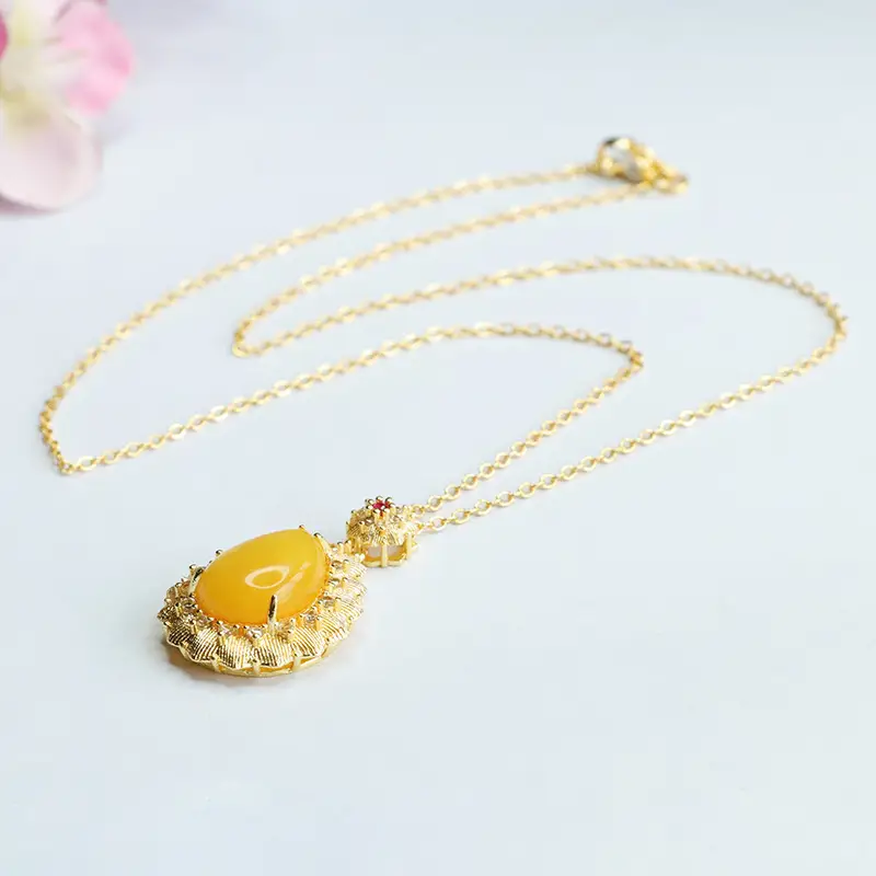Guan Yu Natural Amber Pendant Full Honey Chicken Oil Yellow Water Drop Necklace — feature 11