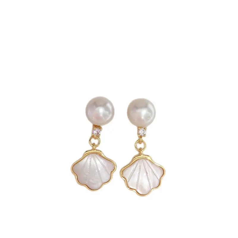 Natural Freshwater Pearl Earrings Women 18K Gold Light