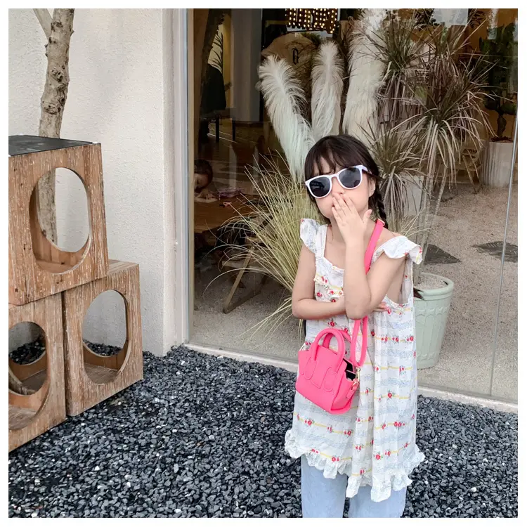 New Kids PU Shoulder Bag Solid Color Simple Niche Casual Crossbody Mobile Phone Change Accessories — feature 10