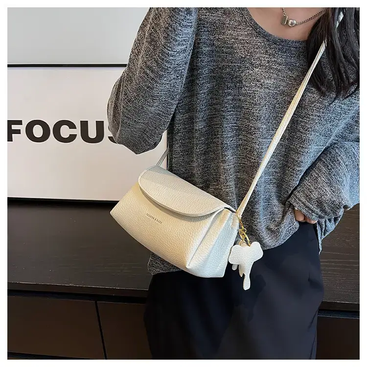 Women's Beige Crossbody Shoulder Bag with Tassel — feature 45