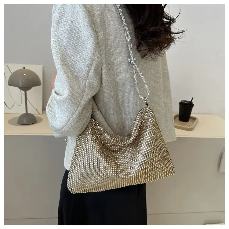 2023 Rhinestone Women's Shoulder Bag with Zipper Closure — feature 9