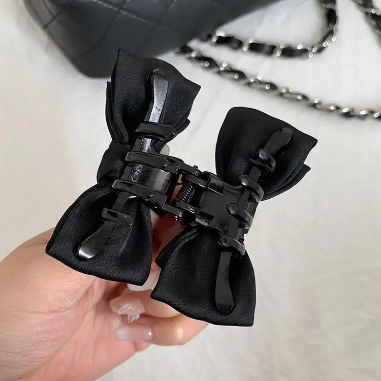 Black Bow Princess Hair Clip for Women — feature 4