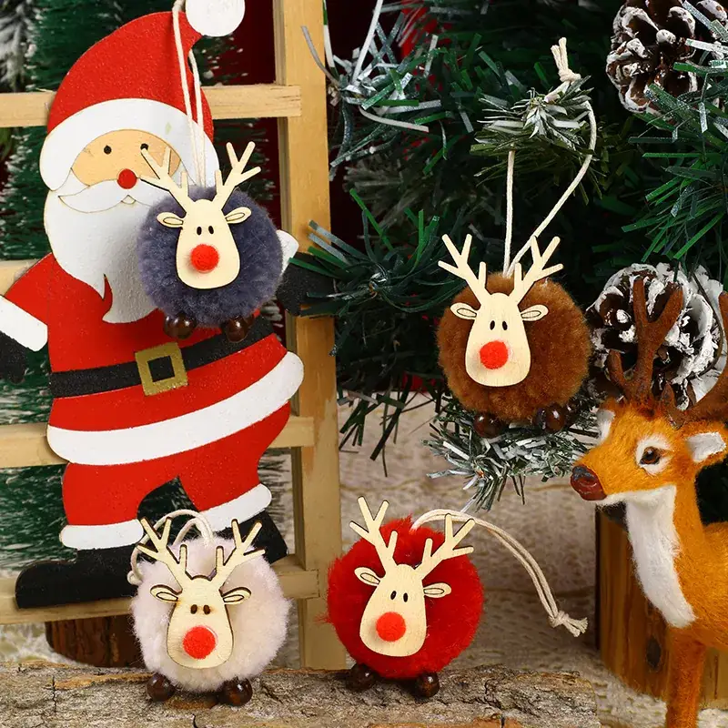 Wool Felt Christmas Deer Pendants Set - Image 8