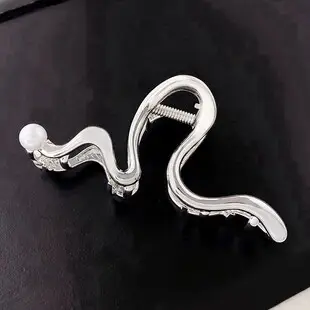 Gold Pearl Hair Clip for Women 11.5cm — feature 10