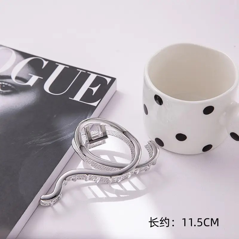 Gold Pearl Hair Clip for Women 11.5cm - Image 16