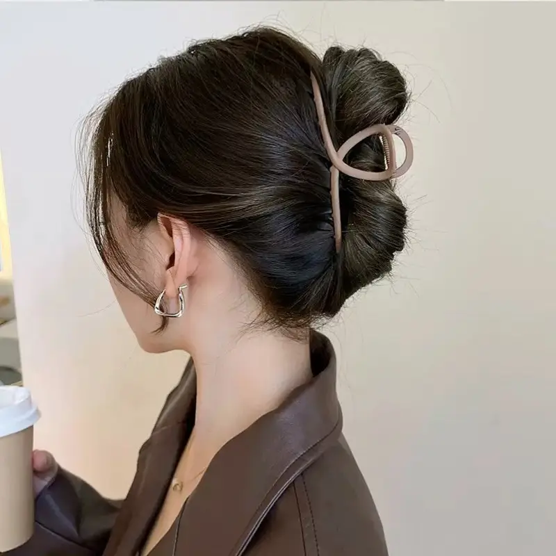 Gold Pearl Hair Clip for Women 11.5cm - Image 30