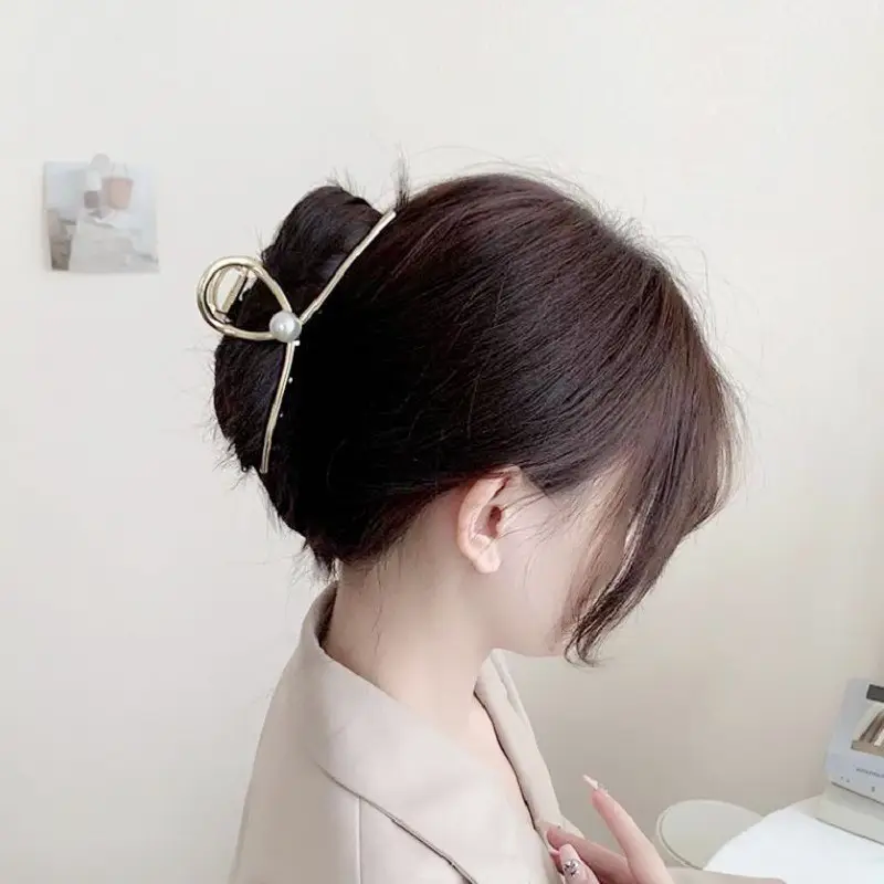 Gold Pearl Hair Clip for Women 11.5cm - Image 4