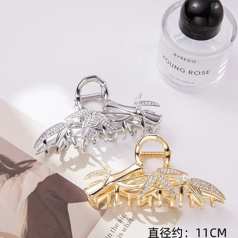 Gold Pearl Hair Clip for Women 11.5cm - Image 7