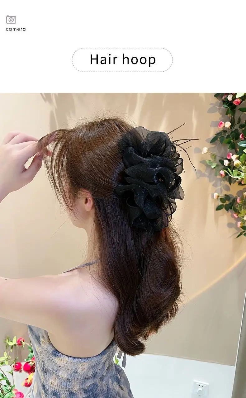 Princess Style Feather Mesh Headupdo with Princess Clip — feature 15