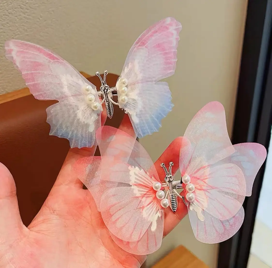 Pink Gradient Butterfly Hairpin for Girls — feature 6