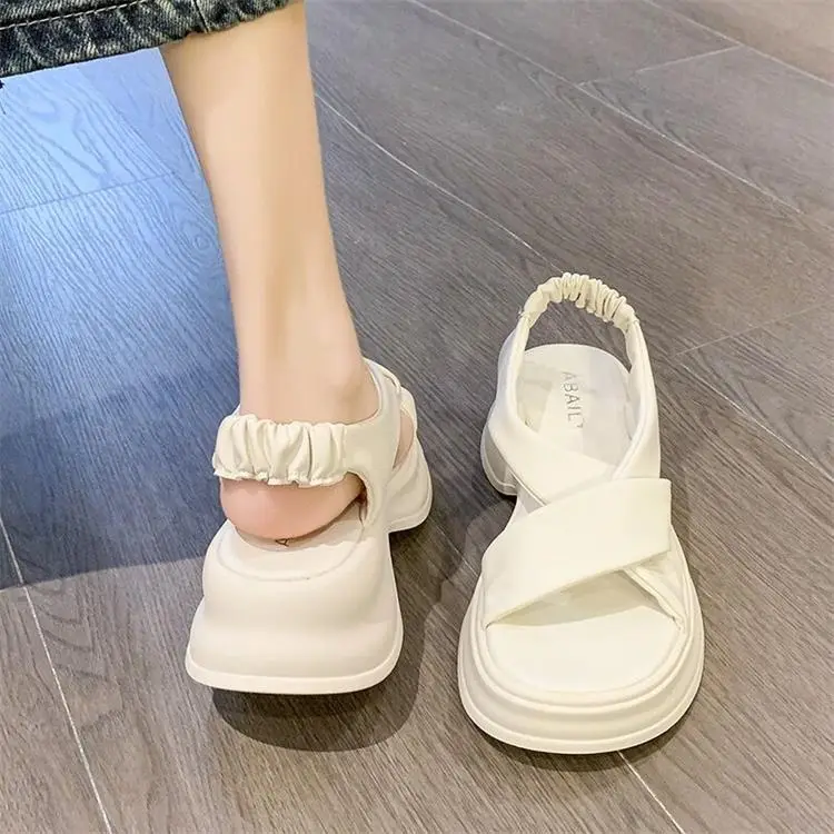 Soft Leather Sandals for Women 2023 Summer New Platform Thick-Soled Small Beach Shoes High-Bottom Roman Shoes with Skirts — feature 7