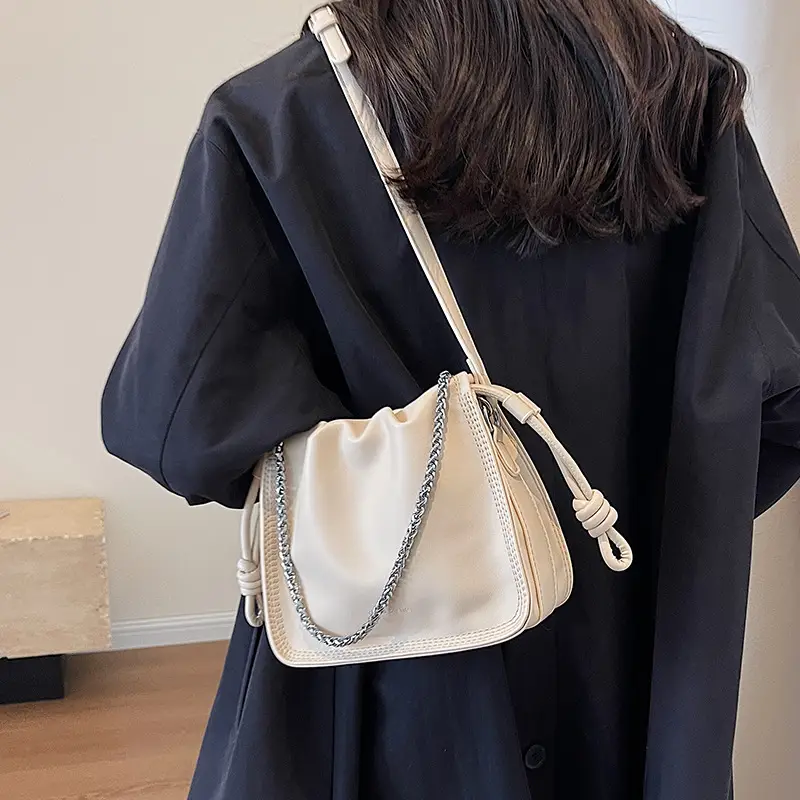 White Chain Crossbody Bag for Women 2024 - Image 7