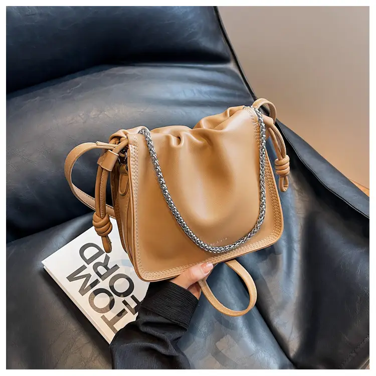 White Chain Crossbody Bag for Women 2024 — feature 16