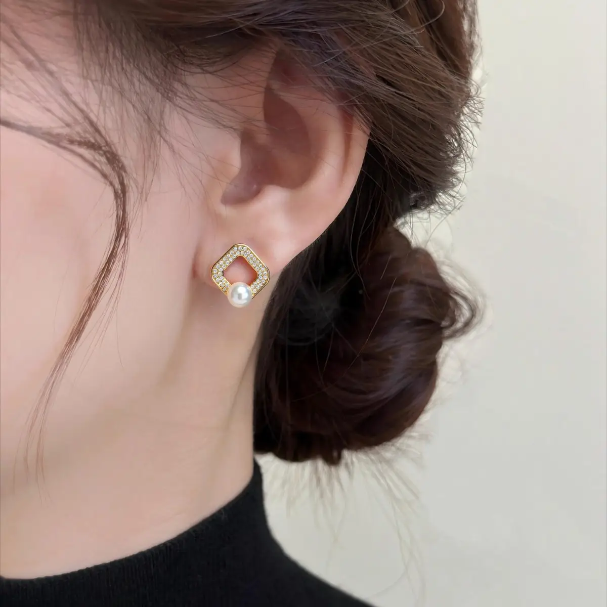Natural Pearl Earrings 18K Gold Light Square Micro Zircon - Image 6