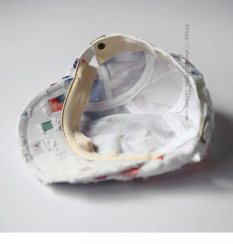 Women's White Printed Hat with Metal Buckle — feature 3