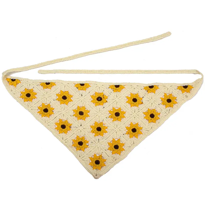Beige yellow flowers [small daisy triangle]-G