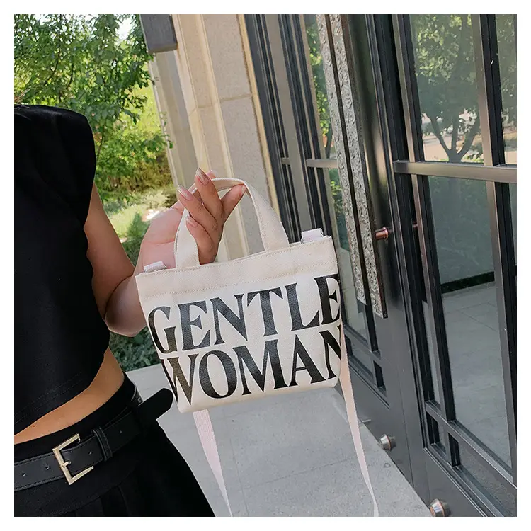 Gentle Woman Double Letter Print Mini Veggie Basket Bag — feature 10