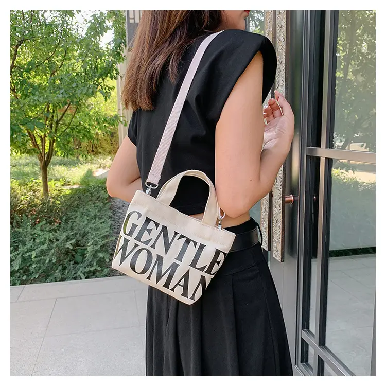 Gentle Woman Double Letter Print Mini Veggie Basket Bag — feature 11