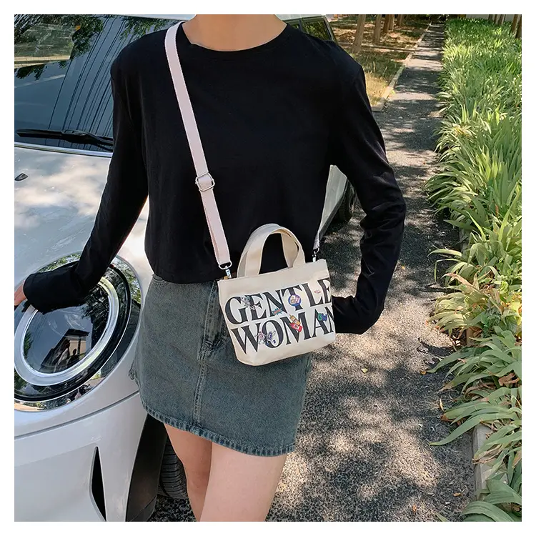 Gentle Woman Double Letter Print Mini Veggie Basket Bag — feature 13