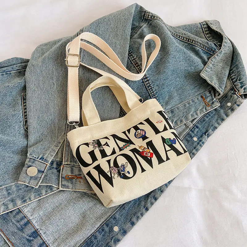 Gentle Woman Double Letter Print Mini Veggie Basket Bag - Image 3