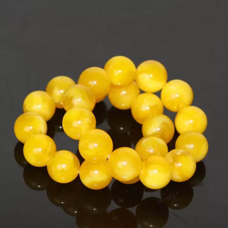 Baltic Amber Chicken Oil Yellow Beads Bracelet for Men Women — feature 8