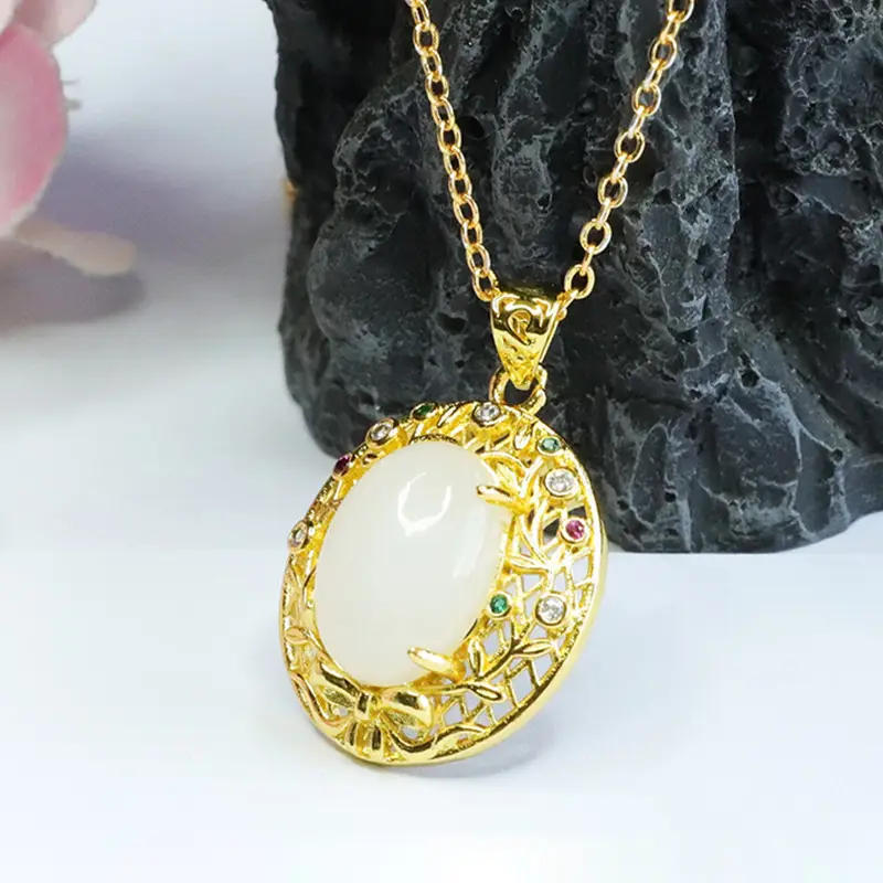 White Jade Pendant Necklace Gold Plated Vintage - Image 4