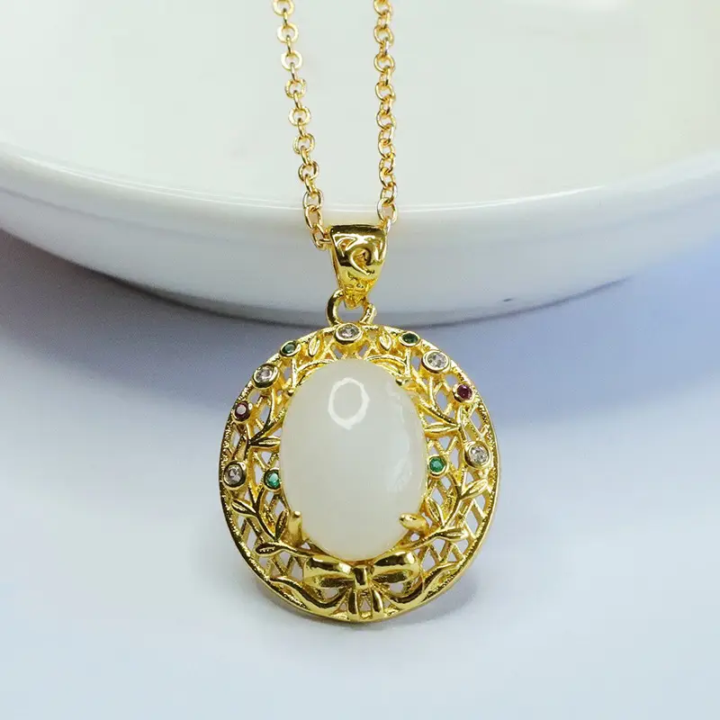 White Jade Pendant Necklace Gold Plated Vintage - Image 2