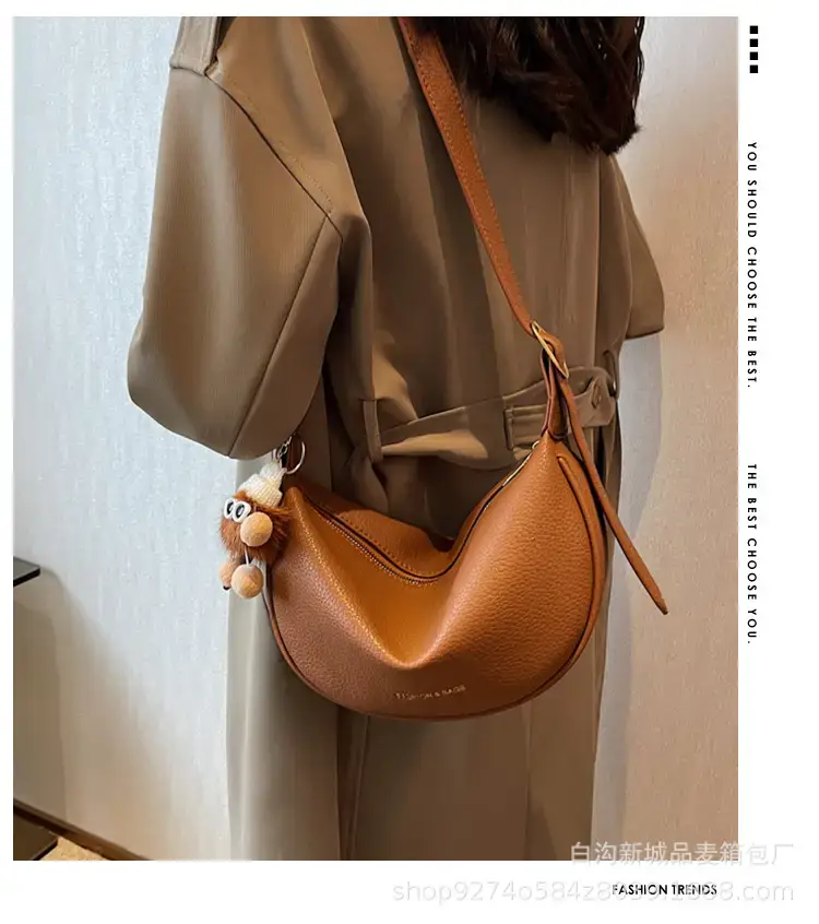 Black Leather Messenger Bag for Women 2023 — feature 1