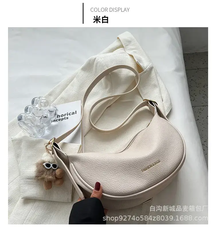 Black Leather Messenger Bag for Women 2023 — feature 11