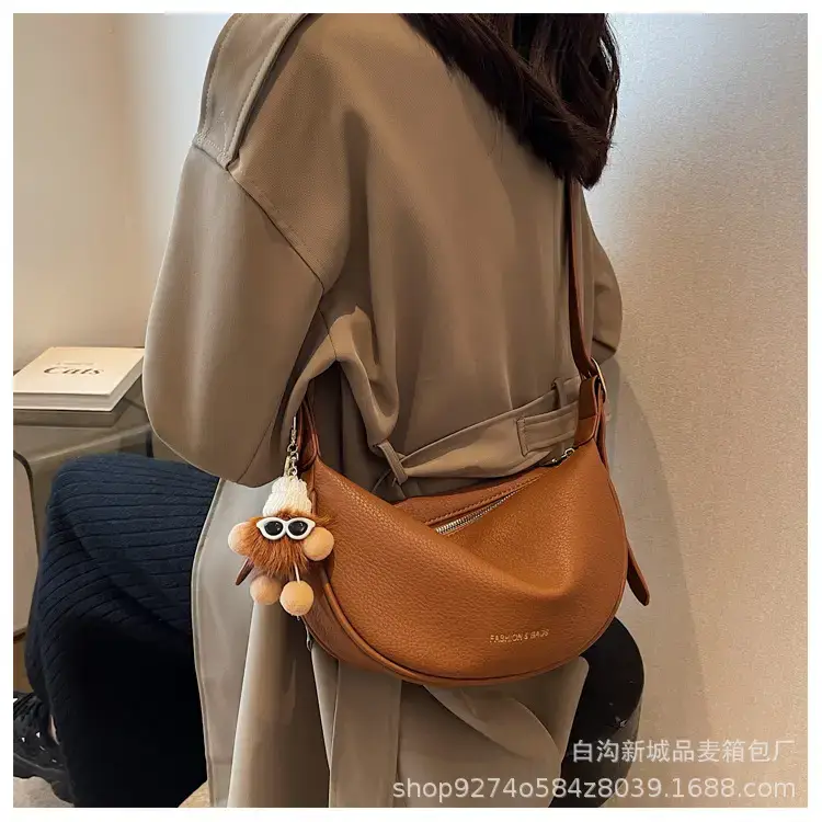 Black Leather Messenger Bag for Women 2023 — feature 20