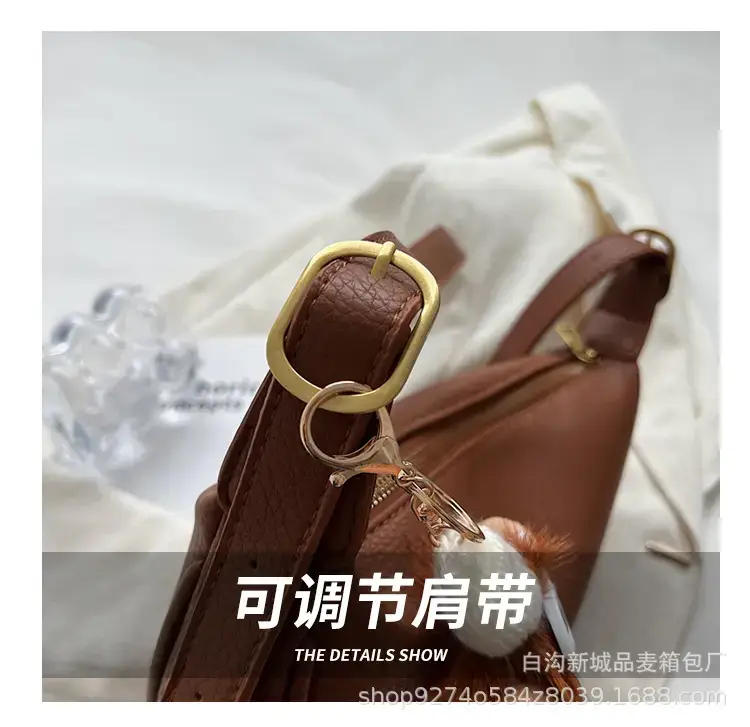 Black Leather Messenger Bag for Women 2023 — feature 6